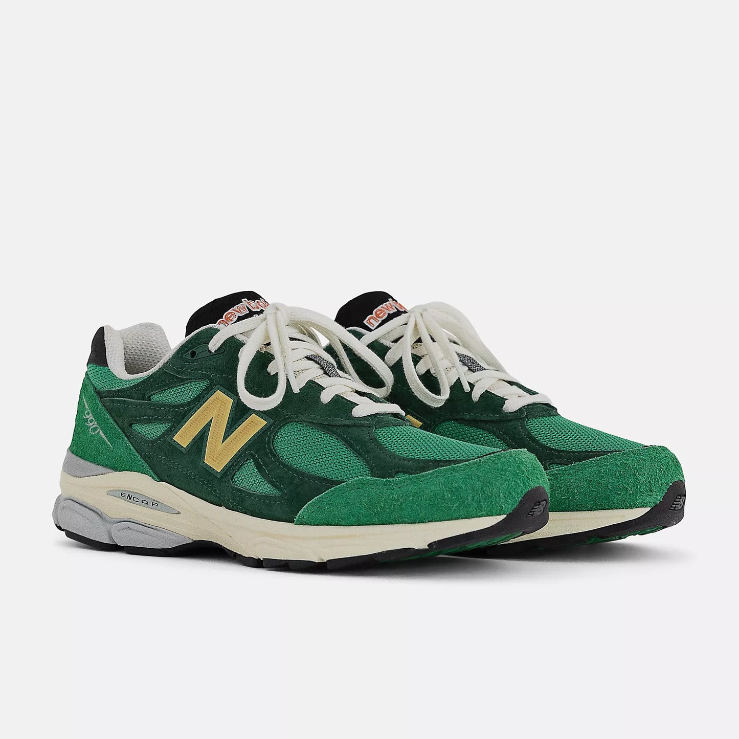New Balance V3 990