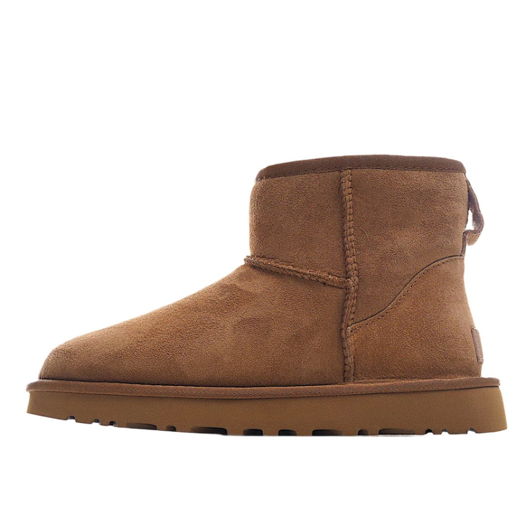 UGG Ultra Mini bota